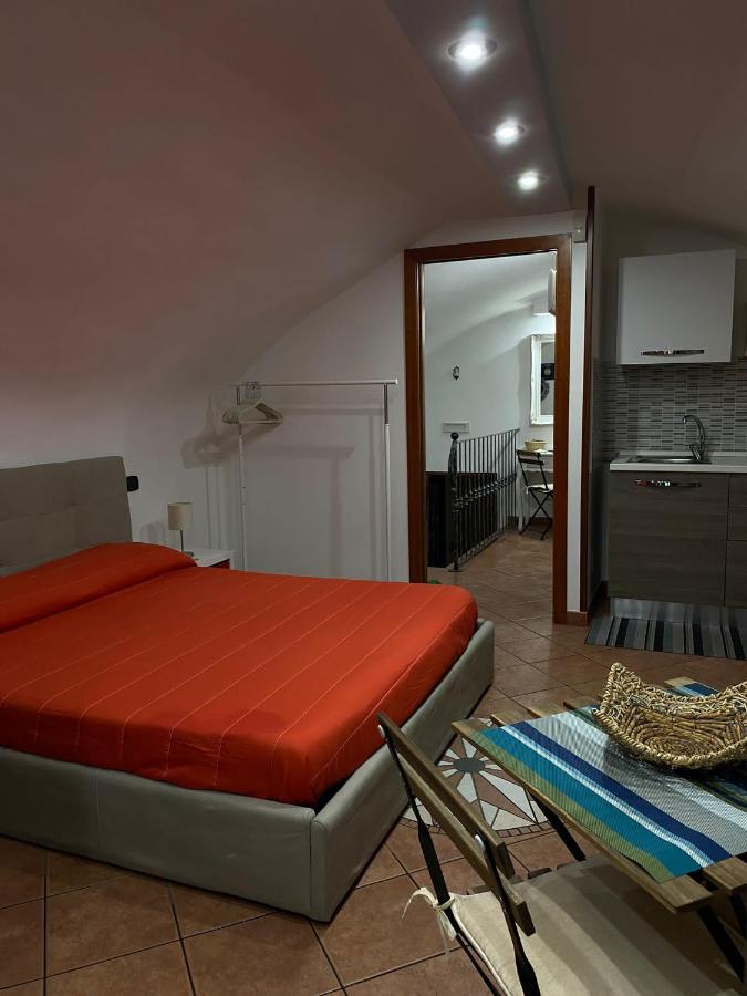 In Love: Balconcino Spaccanapoli Napels
