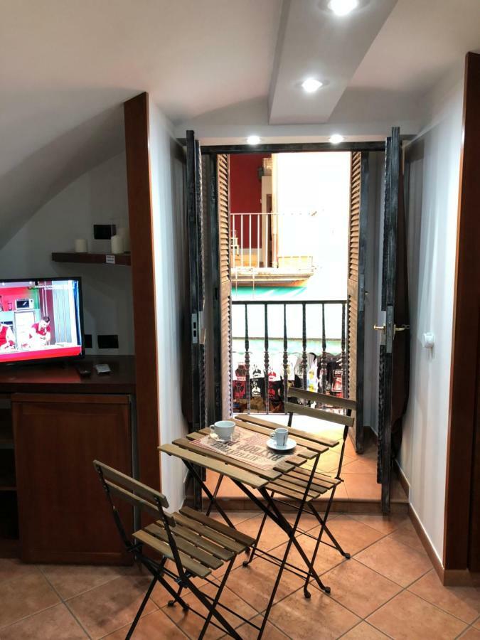 Appartement In Love: Balconcino Spaccanapoli